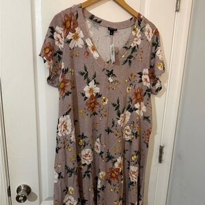 NWT Torrid Pink Floral V-Neck dress 3x